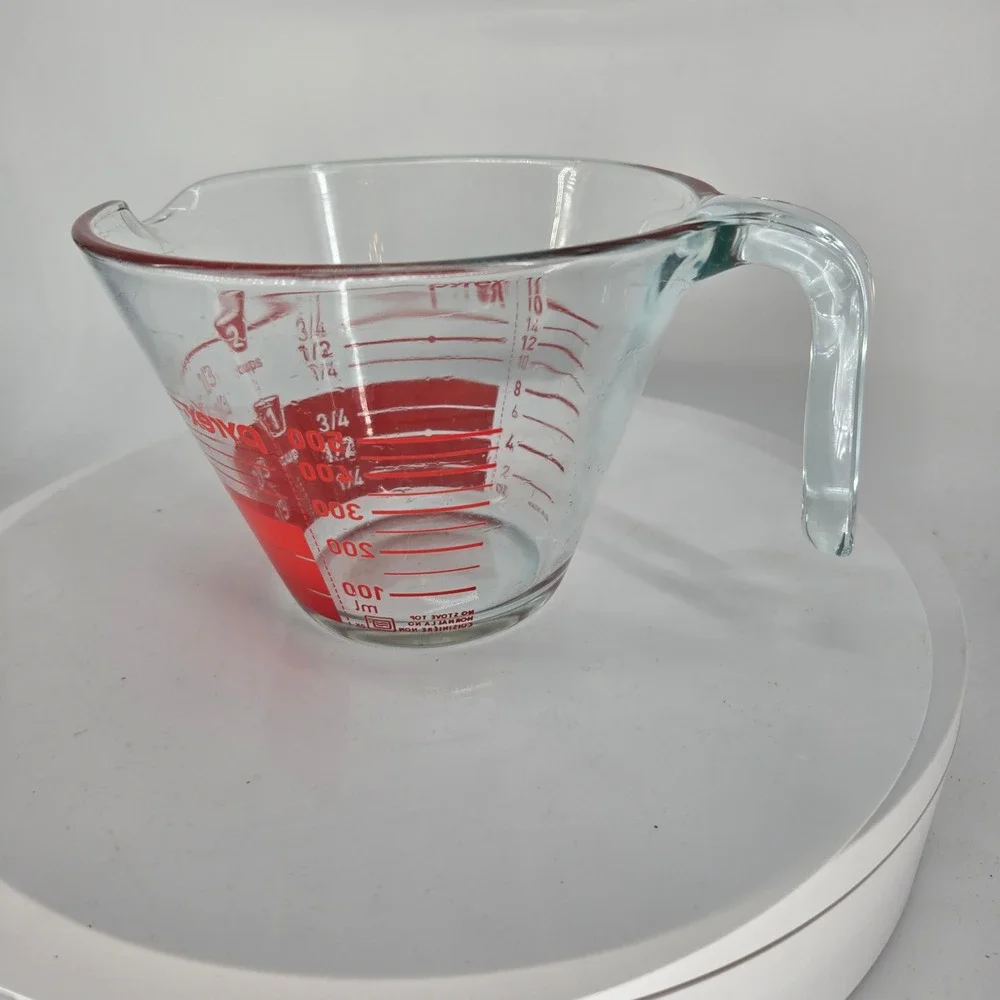Vintage Pyrex 2 Cup Glass Measuring Cup Red Lettering 16oz 500ml Made in‎ USA